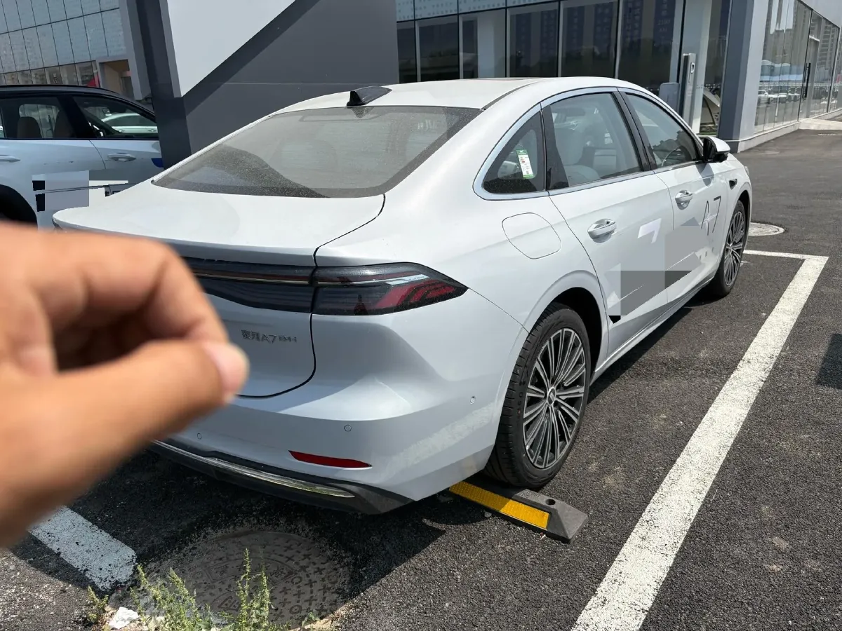 2025 Geely Galaxy A7 1.5L 112HP L4 1DHT PHEV,autocango,china used car exporter,china ev exporter,chinese used car exporter,chinese used ev exporter