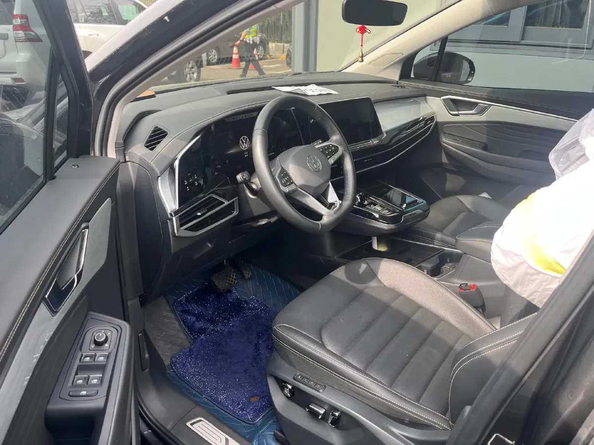 2021 Volkswagen Talagon 2.0T 220HP L4 7DCT,autocango,china used car exporter,china ev exporter,chinese used car exporter,chinese used ev exporter