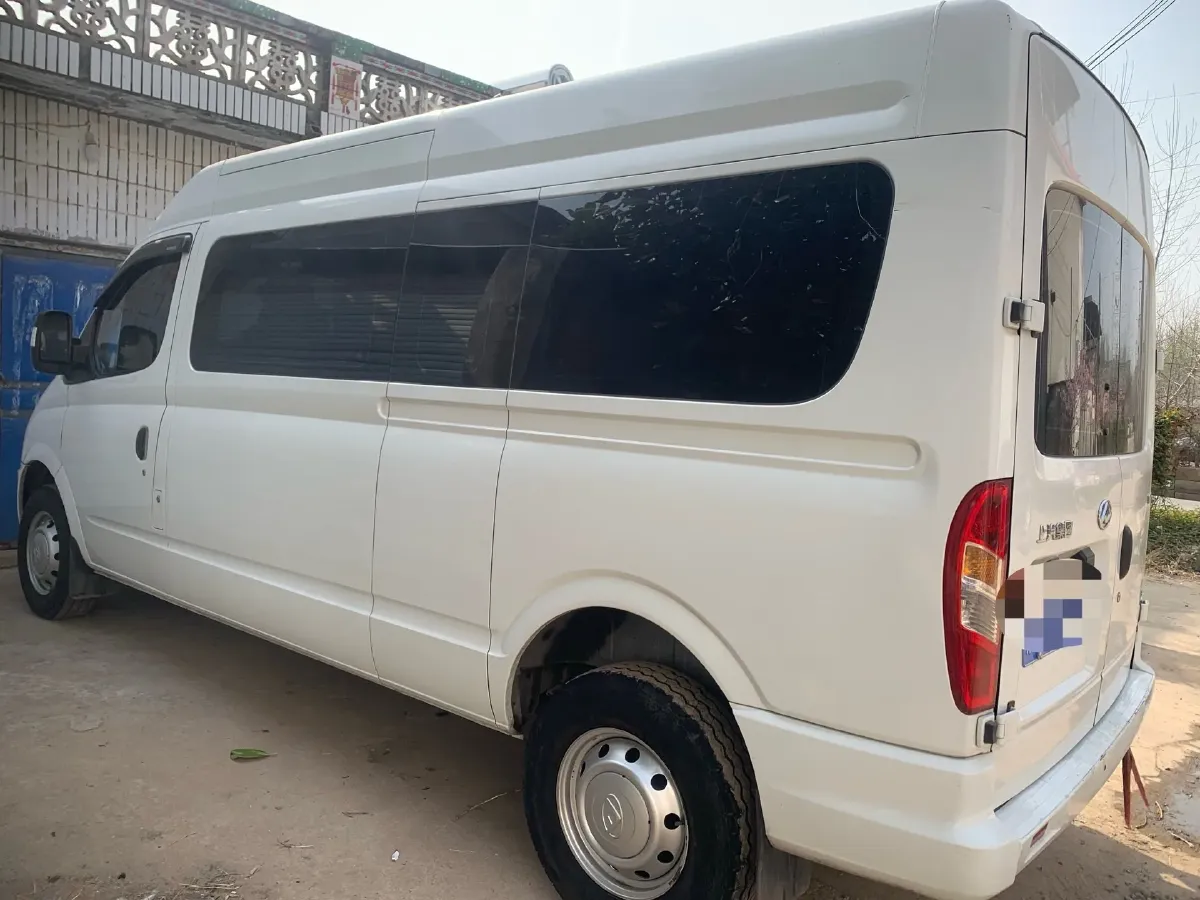 2019 MAXUS XinTu V80 2.0T 139HP L4 6MT,autocango,china used car exporter,china ev exporter,chinese used car exporter,chinese used ev exporter