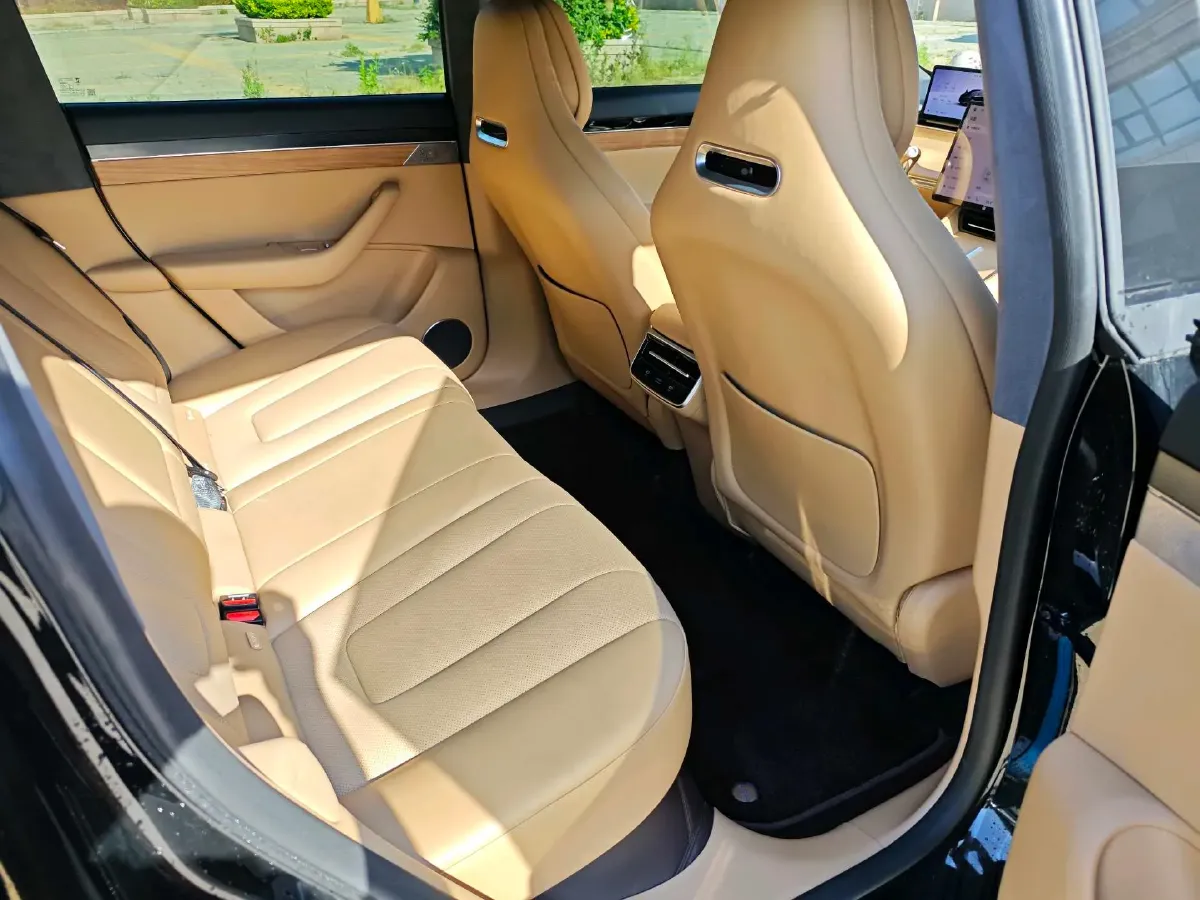 2024 HIMA R7 BEV 82KWH,autocango,china used car exporter,china ev exporter,chinese used car exporter,chinese used ev exporter