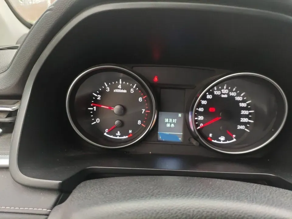 2023 Haval M6 1.5T 150HP L4 7DCT,autocango,china used car exporter,china ev exporter,chinese used car exporter,chinese used ev exporter