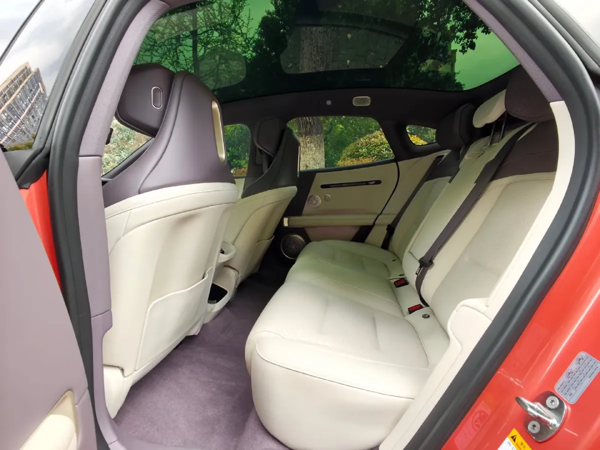 2025 Avatr 06 REEV 156HP REEV,autocango,china used car exporter,china ev exporter,chinese used car exporter,chinese used ev exporter