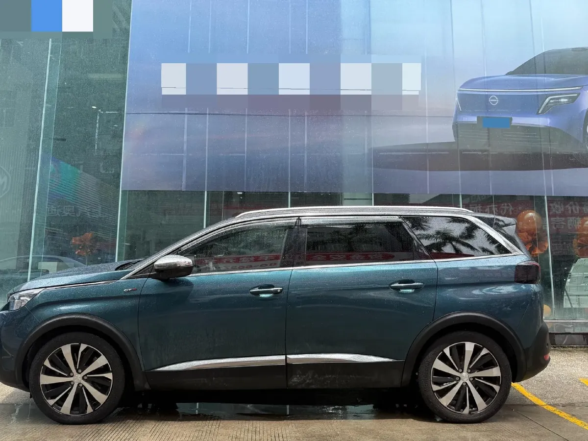 2017 Peugeot 5008 1.8T 204HP L4 6AT,autocango,china used car exporter,china ev exporter,chinese used car exporter,chinese used ev exporter