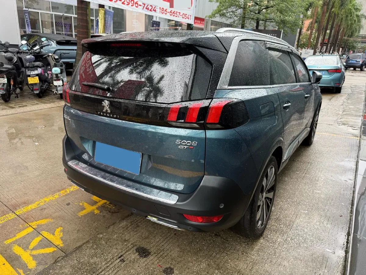 2017 Peugeot 5008 1.8T 204HP L4 6AT,autocango,china used car exporter,china ev exporter,chinese used car exporter,chinese used ev exporter
