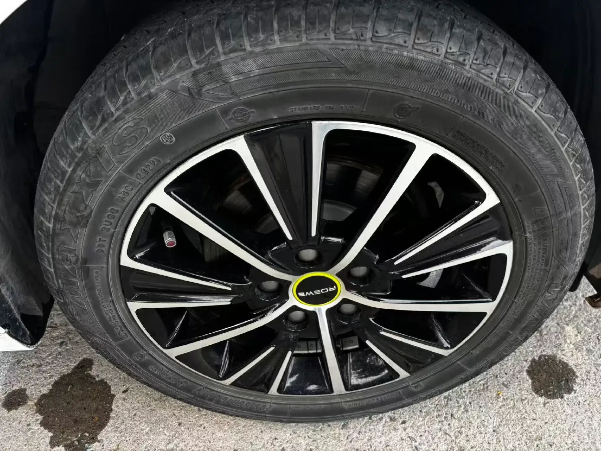 2021 Roewe i5 1.5L 120HP L4 5MT,autocango,china used car exporter,china ev exporter,chinese used car exporter,chinese used ev exporter