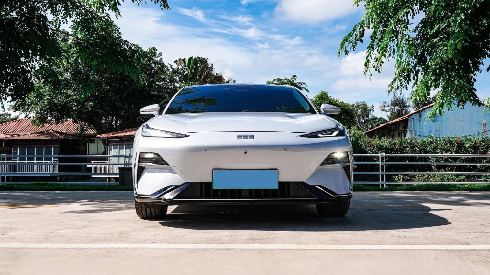 2025 Geely Galaxy E8 BEV 76KWH,autocango,china used car exporter,china ev exporter,chinese used car exporter,chinese used ev exporter