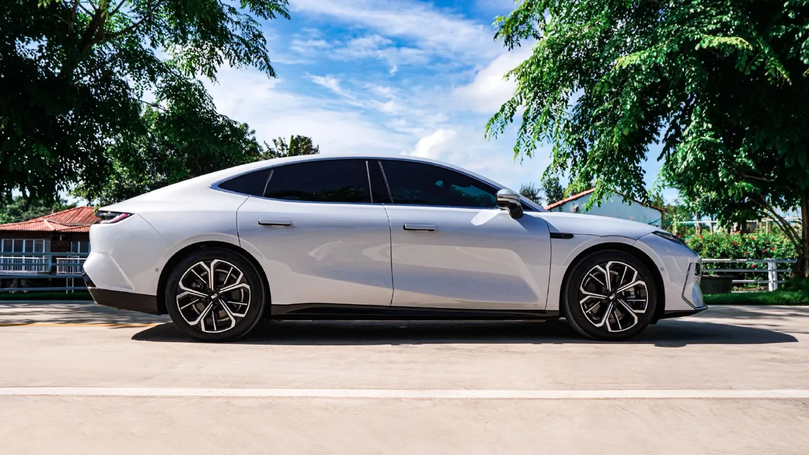 2025 Geely Galaxy E8 BEV 76KWH,autocango,china used car exporter,china ev exporter,chinese used car exporter,chinese used ev exporter