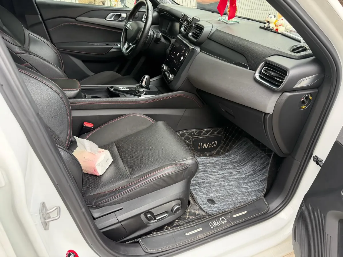 2018 Toyota C-HR 2.0L 171HP L4 CVT,autocango,china used car exporter,china ev exporter,chinese used car exporter,chinese used ev exporter