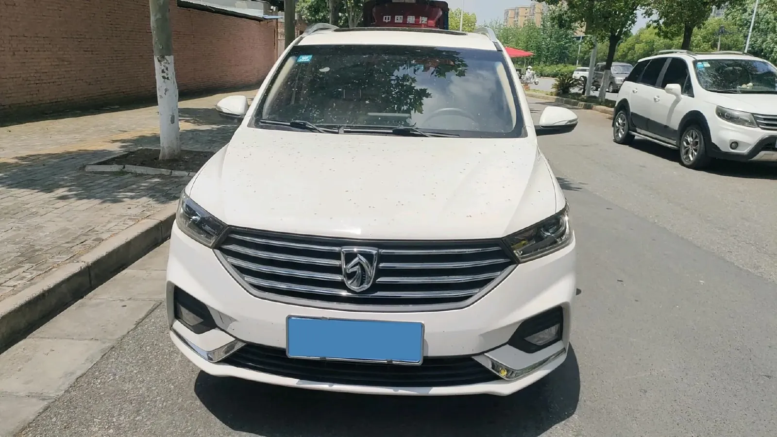 2016 BaoJun 560 1.5T 150HP L4 6MT,autocango,china used car exporter,china ev exporter,chinese used car exporter,chinese used ev exporter