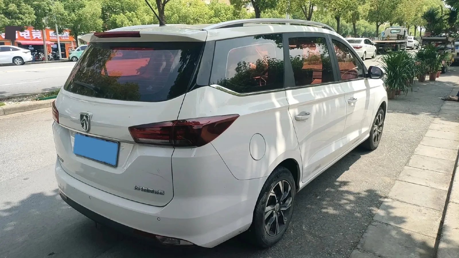 2016 BaoJun 560 1.5T 150HP L4 6MT,autocango,china used car exporter,china ev exporter,chinese used car exporter,chinese used ev exporter