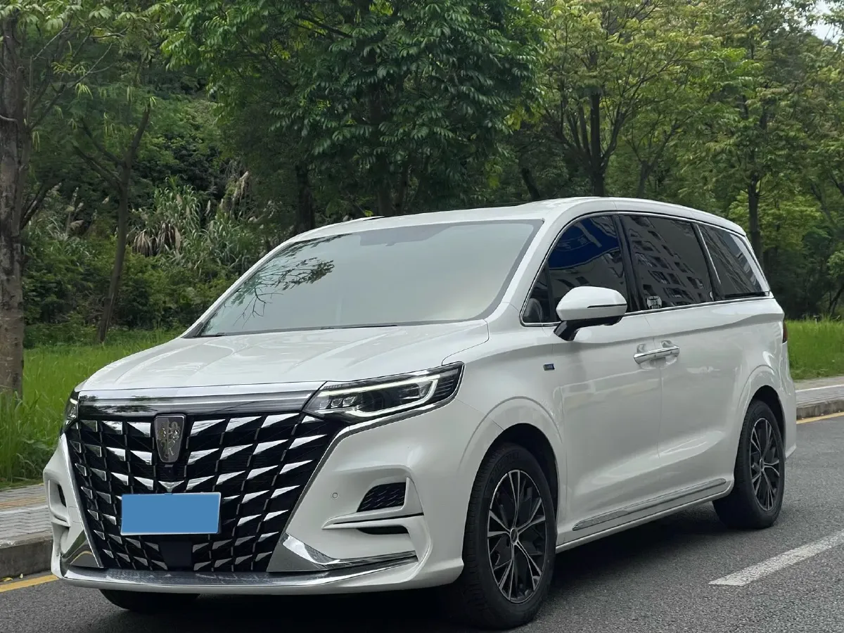 2022 Roewe iMAX8 2.0T 234HP L4 8AT,autocango,china used car exporter,china ev exporter,chinese used car exporter,chinese used ev exporter