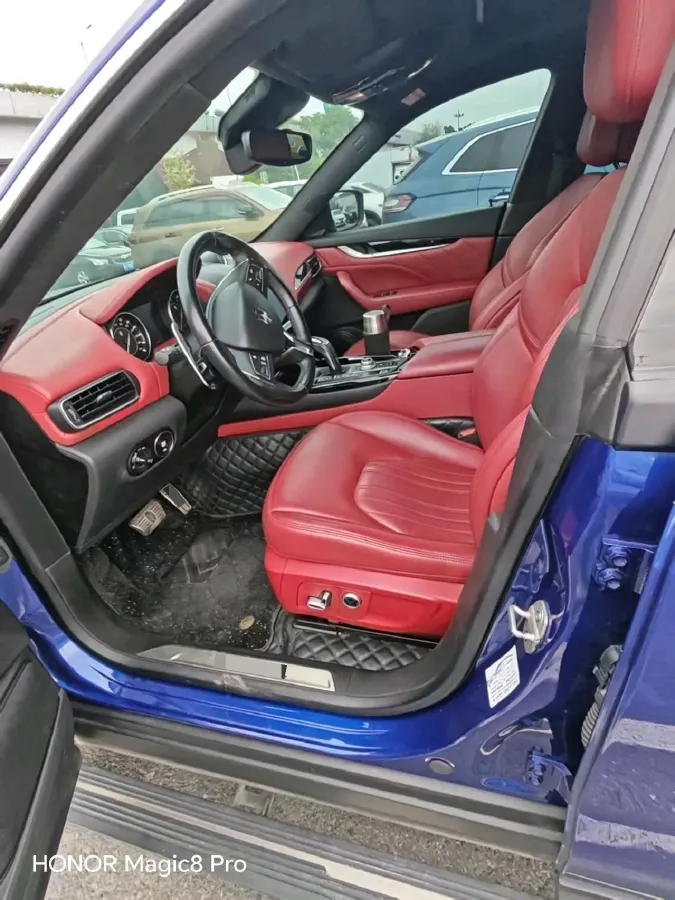 2021 Maserati Levante 3.0T 350HP V6 8AT,autocango,china used car exporter,china ev exporter,chinese used car exporter,chinese used ev exporter