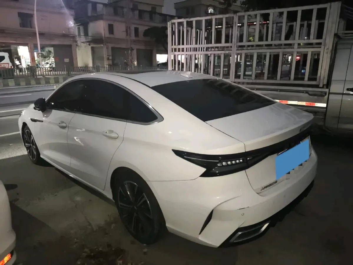 2022 Chery Arrizo 8 1.6T 197HP L4 7DCT,autocango,china used car exporter,china ev exporter,chinese used car exporter,chinese used ev exporter