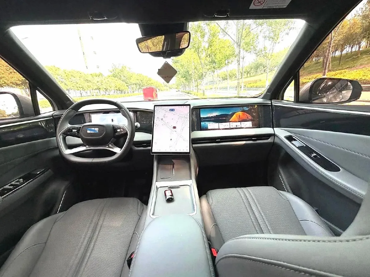 2025 Geely Galaxy L7 1.5L 112HP L4 1DHT PHEV 18.4KWH,autocango,china used car exporter,china ev exporter,chinese used car exporter,chinese used ev exporter