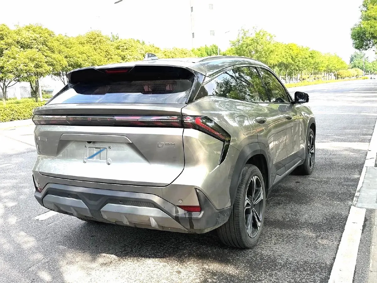2025 Geely Galaxy L7 1.5L 112HP L4 1DHT PHEV 18.4KWH,autocango,china used car exporter,china ev exporter,chinese used car exporter,chinese used ev exporter