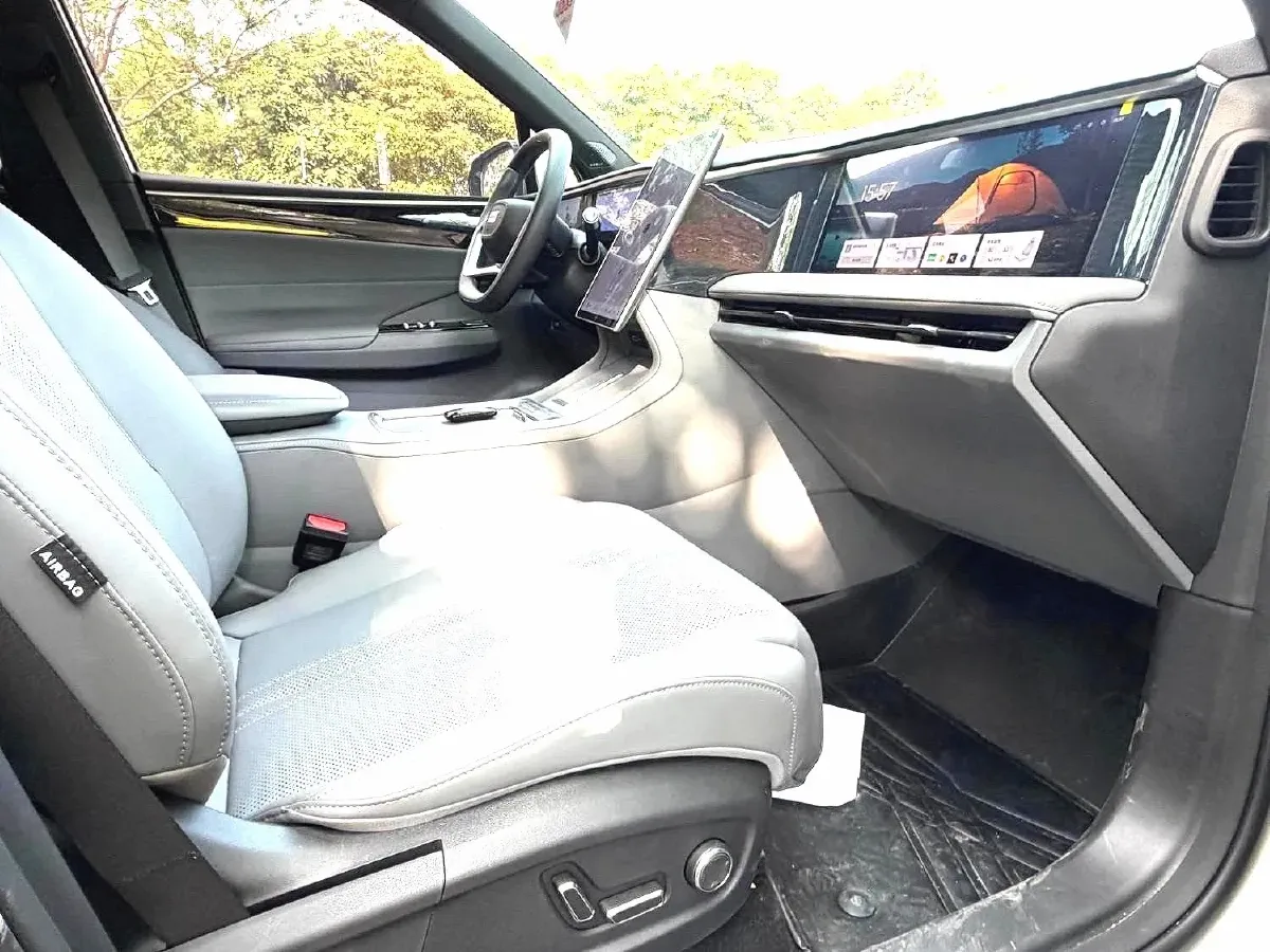 2025 Geely Galaxy L7 1.5L 112HP L4 1DHT PHEV 18.4KWH,autocango,china used car exporter,china ev exporter,chinese used car exporter,chinese used ev exporter