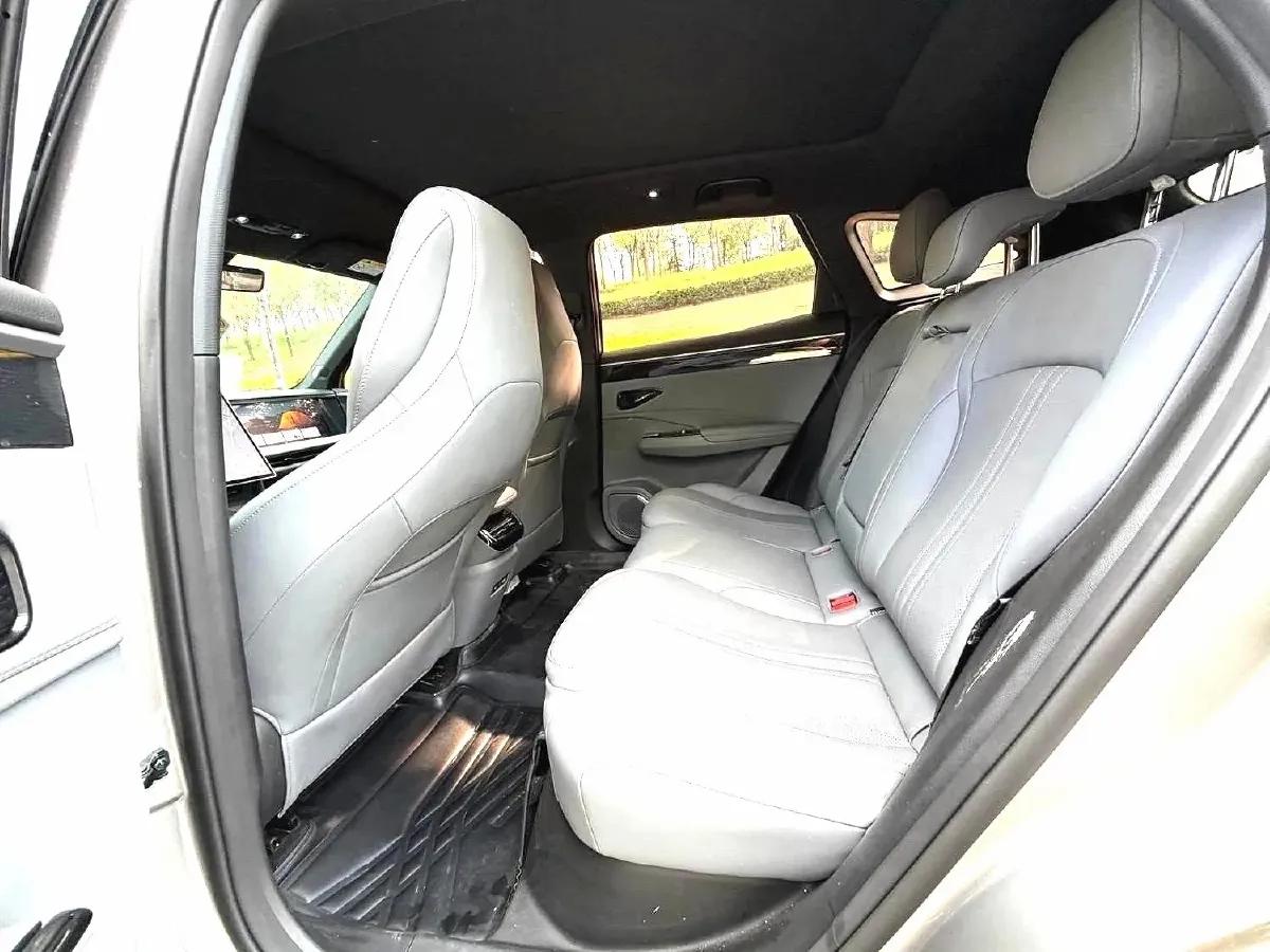 2025 Geely Galaxy L7 1.5L 112HP L4 1DHT PHEV 18.4KWH,autocango,china used car exporter,china ev exporter,chinese used car exporter,chinese used ev exporter
