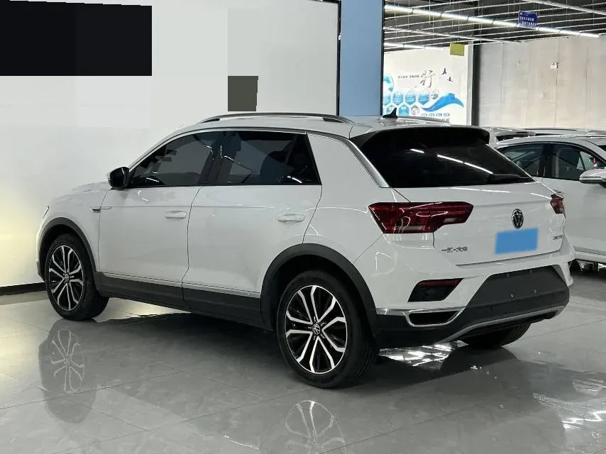 2022 Volkswagen T-Roc 1.4T 150HP L4 7DCT,autocango,china used car exporter,china ev exporter,chinese used car exporter,chinese used ev exporter