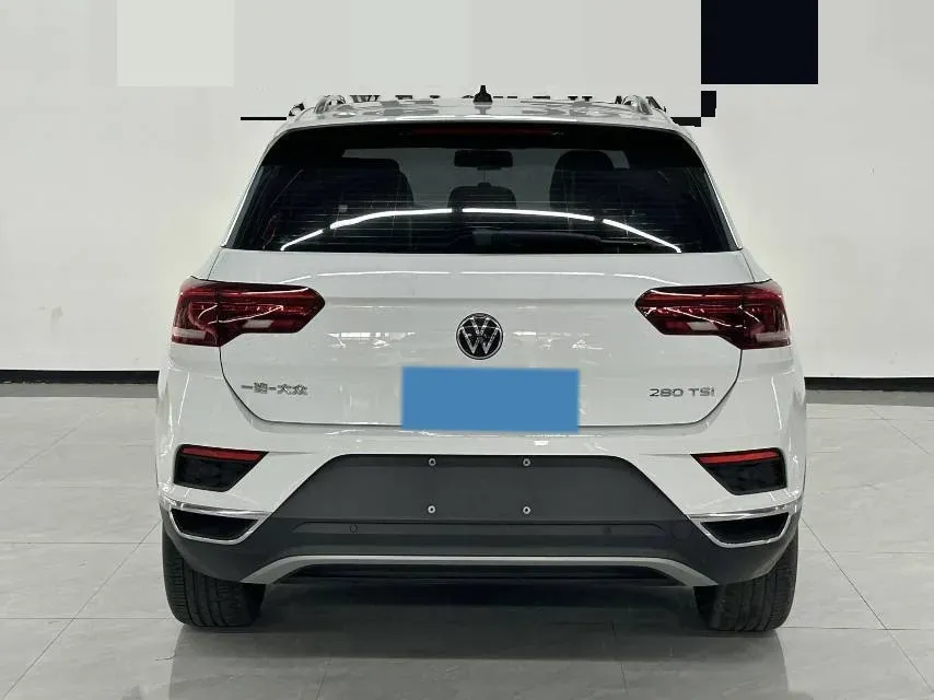 2022 Volkswagen T-Roc 1.4T 150HP L4 7DCT,autocango,china used car exporter,china ev exporter,chinese used car exporter,chinese used ev exporter