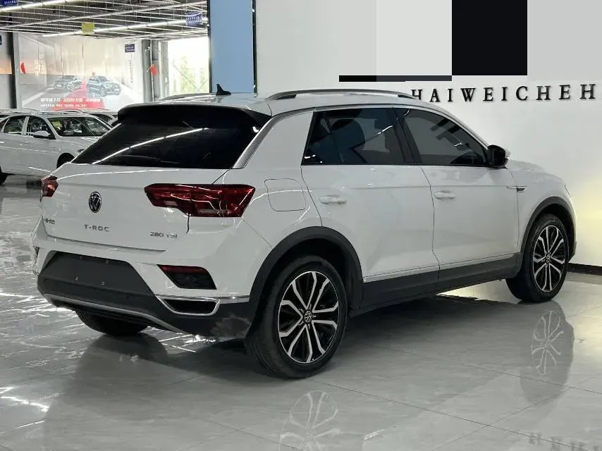 2022 Volkswagen T-Roc 1.4T 150HP L4 7DCT,autocango,china used car exporter,china ev exporter,chinese used car exporter,chinese used ev exporter
