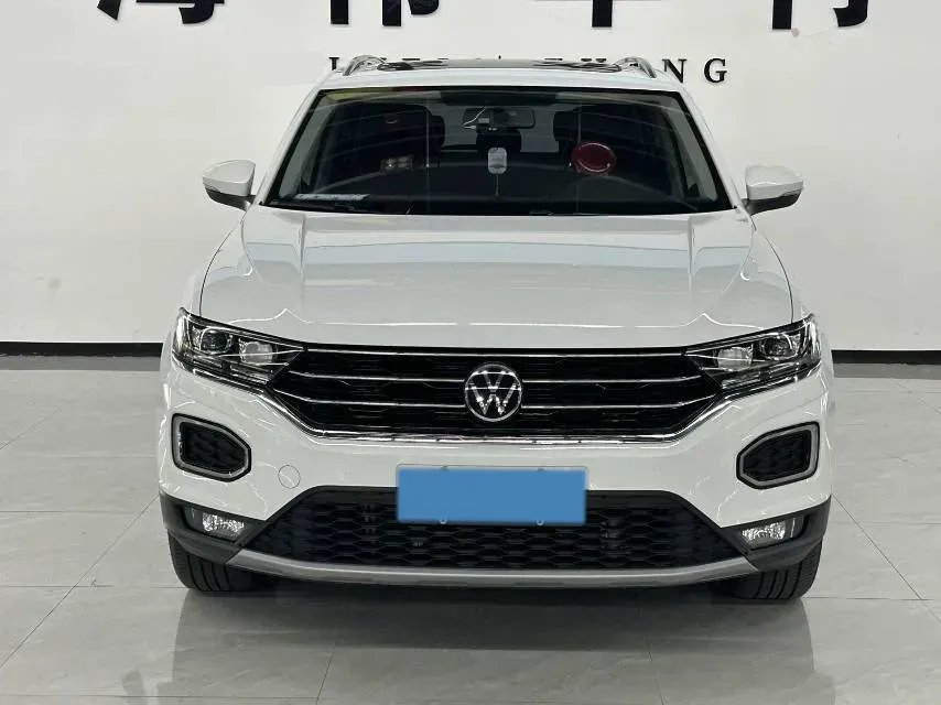 2022 Volkswagen T-Roc 1.4T 150HP L4 7DCT,autocango,china used car exporter,china ev exporter,chinese used car exporter,chinese used ev exporter
