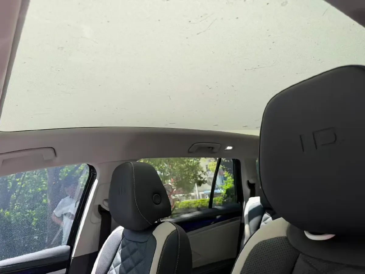 2021 Volkswagen ID.6 Crozz BEV 84.8KWH,autocango,china used car exporter,china ev exporter,chinese used car exporter,chinese used ev exporter
