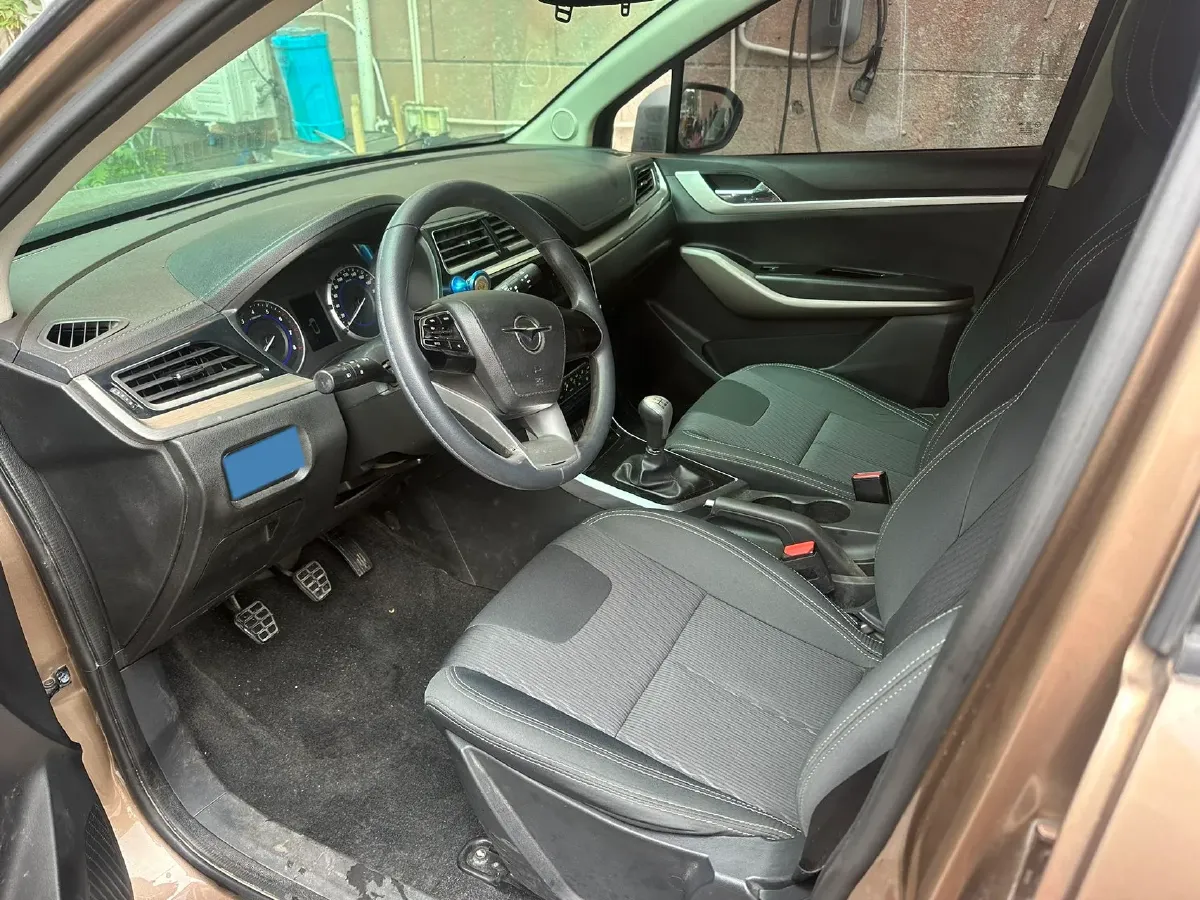 2018 HaiMa S5 Young Edition 1.6L 122HP L4 5MT,autocango,china used car exporter,china ev exporter,chinese used car exporter,chinese used ev exporter