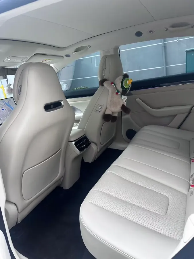 2026 Luxeed R7 REEV 156HP REEV,autocango,china used car exporter,china ev exporter,chinese used car exporter,chinese used ev exporter