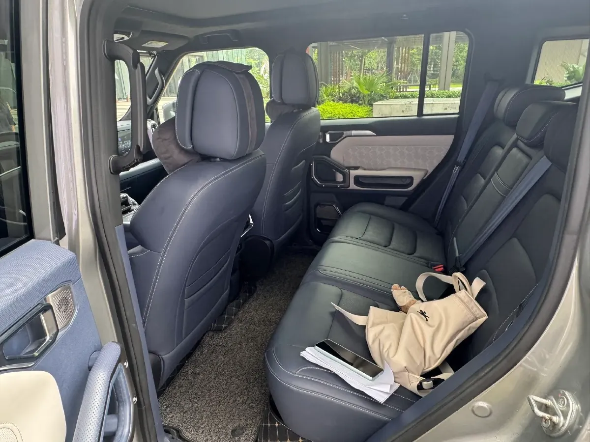 2024 Jetour ShanHai TravellerC-DM 1.5T 156HP L4 3DHT PHEV 43.24KWH,autocango,china used car exporter,china ev exporter,chinese used car exporter,chinese used ev exporter