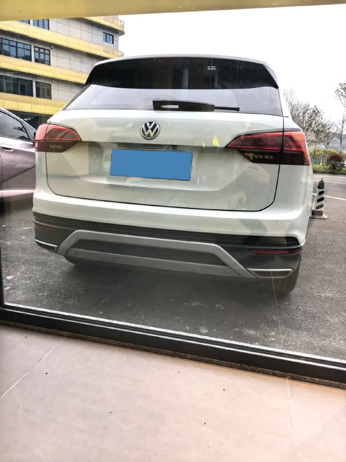 2019 Jeep Cherokee 2.0T 234HP L4 9AT,autocango,china used car exporter,china ev exporter,chinese used car exporter,chinese used ev exporter