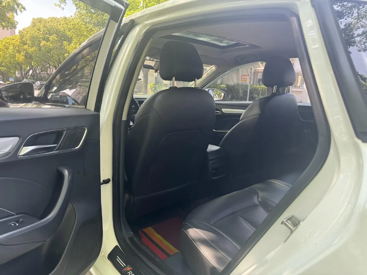 2017 Roewe i6 1.0T 125HP L3 2AT PHEV,autocango,china used car exporter,china ev exporter,chinese used car exporter,chinese used ev exporter
