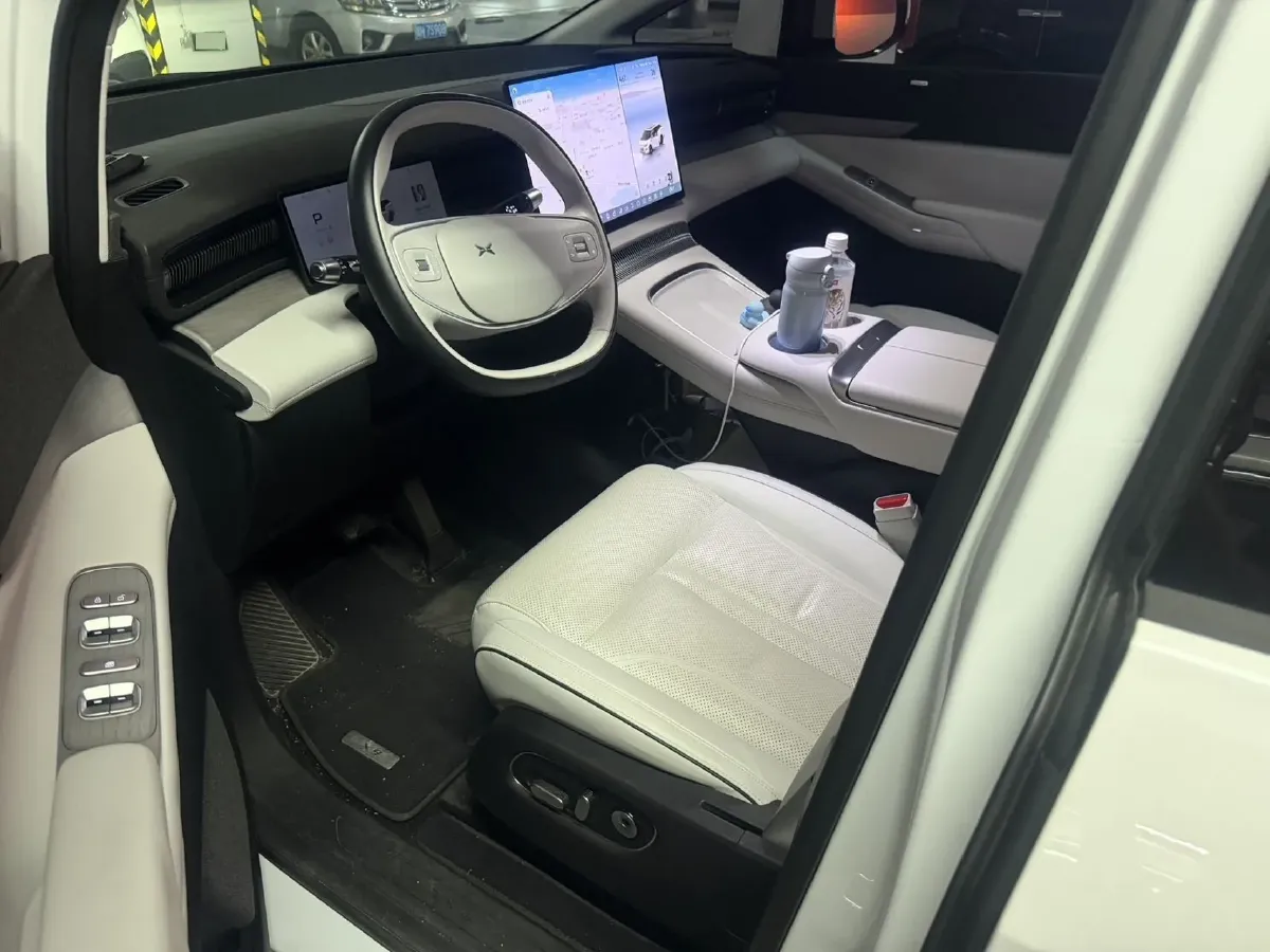 2024 Xpeng X9 BEV 84.5KWH,autocango,china used car exporter,china ev exporter,chinese used car exporter,chinese used ev exporter