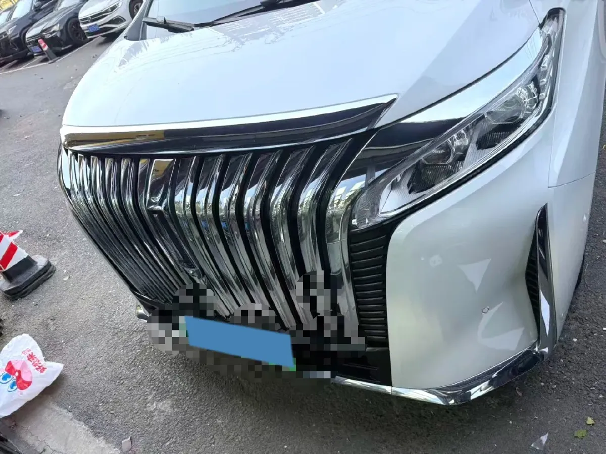 2024 Voyah ZhuiGuang 1.5T 136HP L4 PHEV 43KWH,autocango,china used car exporter,china ev exporter,chinese used car exporter,chinese used ev exporter