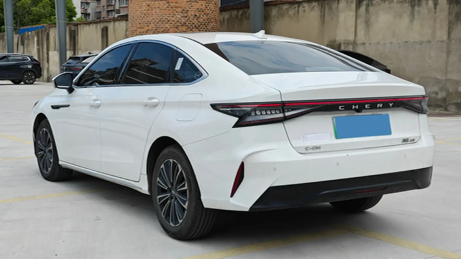 2024 Fulwin FulwinA8 1.5T 156HP L4 1DHT PHEV 18.3KWH,autocango,china used car exporter,china ev exporter,chinese used car exporter,chinese used ev exporter