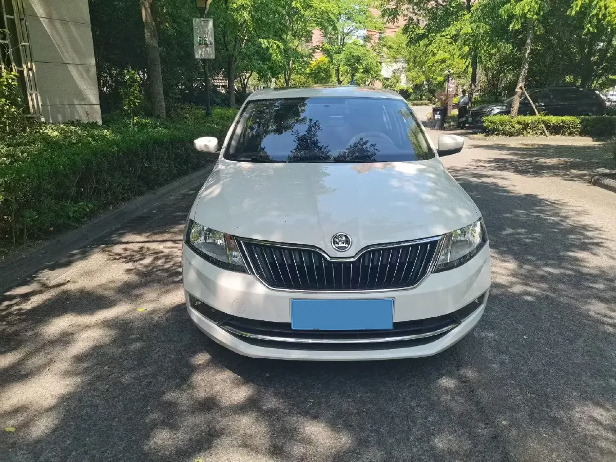 2019 SWM G01 1.5T 156HP L4 6AT,autocango,china used car exporter,china ev exporter,chinese used car exporter,chinese used ev exporter