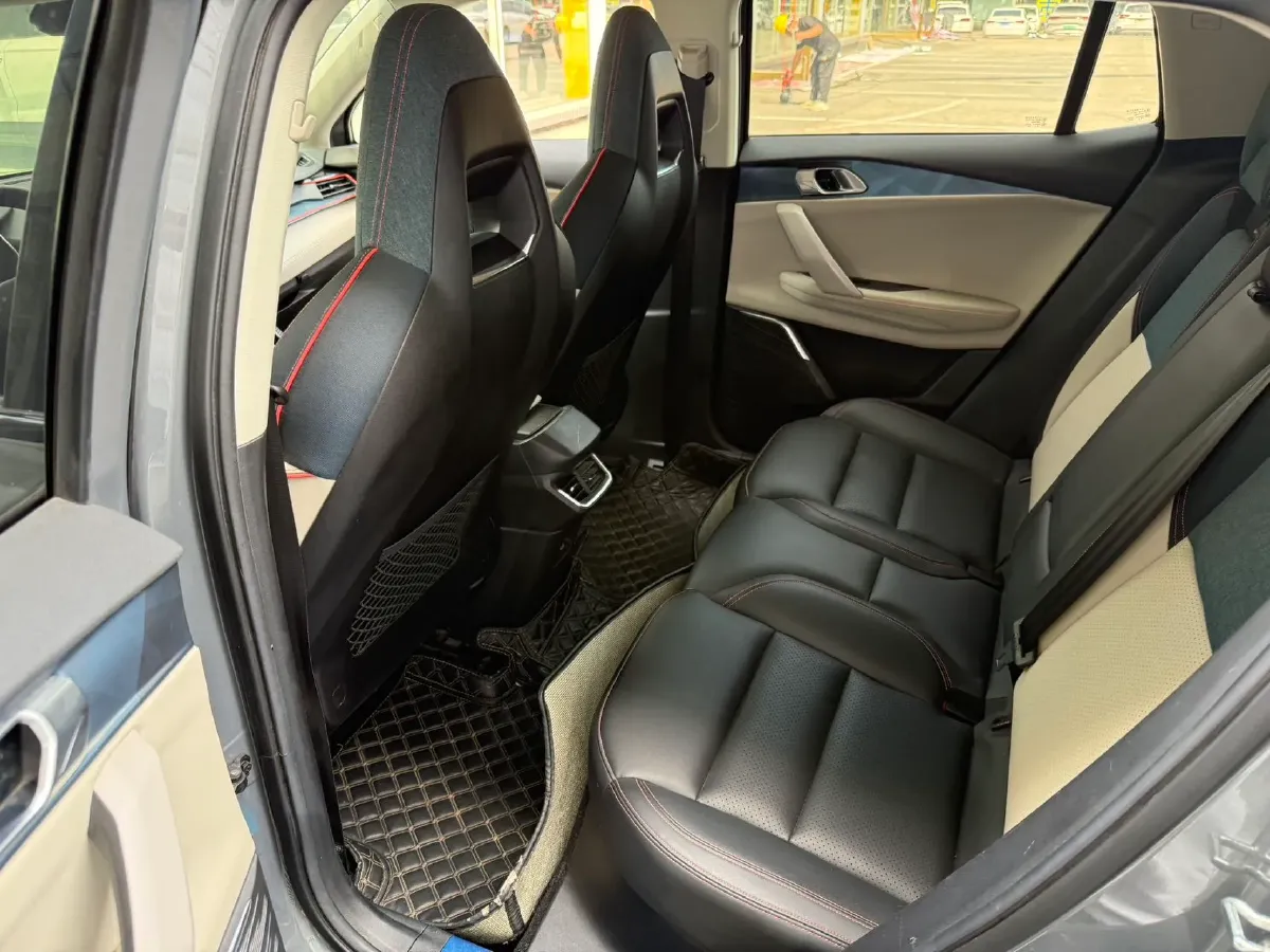 2020 LYNK&CO 06 1.5T 177HP L3 7DCT,autocango,china used car exporter,china ev exporter,chinese used car exporter,chinese used ev exporter