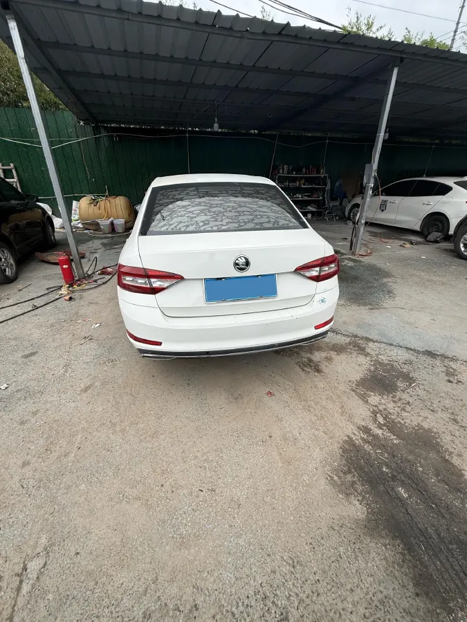 2018 Skoda Octavia 1.6L 110HP L4 5MT,autocango,china used car exporter,china ev exporter,chinese used car exporter,chinese used ev exporter