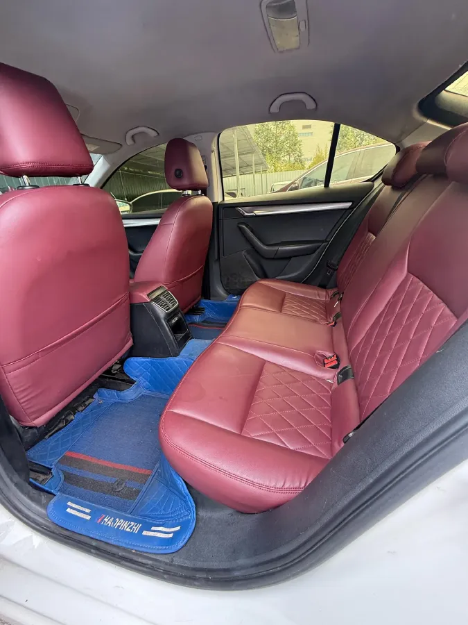 2018 Skoda Octavia 1.6L 110HP L4 5MT,autocango,china used car exporter,china ev exporter,chinese used car exporter,chinese used ev exporter