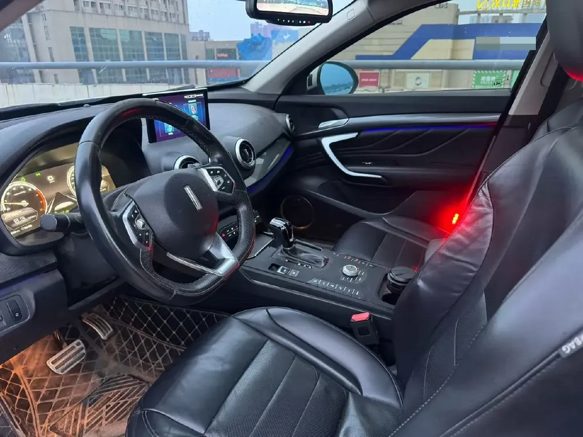 2017 WEY VV7 2.0T 234HP L4 7DCT,autocango,china used car exporter,china ev exporter,chinese used car exporter,chinese used ev exporter