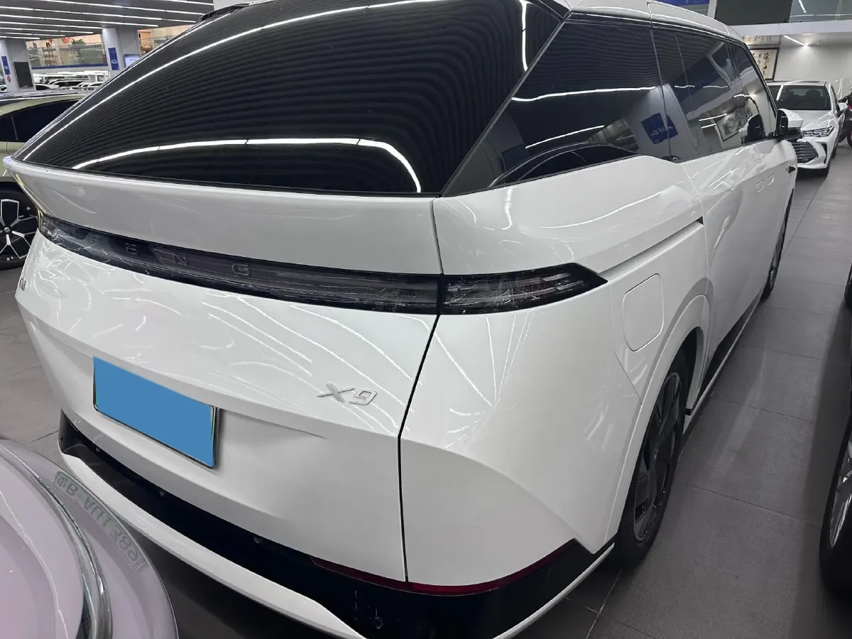 2024 Xpeng X9 BEV 101.5KWH,autocango,china used car exporter,china ev exporter,chinese used car exporter,chinese used ev exporter