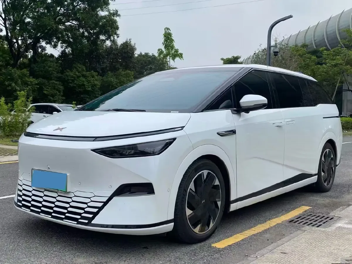 2024 Xpeng X9 BEV 101.5KWH,autocango,china used car exporter,china ev exporter,chinese used car exporter,chinese used ev exporter
