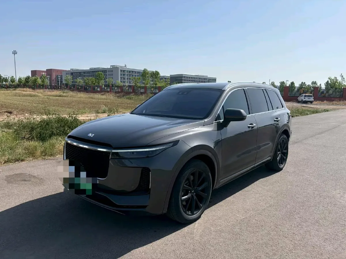 2020 Li ONE Range Extended 131HP REEV 40.5KWH,autocango,china used car exporter,china ev exporter,chinese used car exporter,chinese used ev exporter