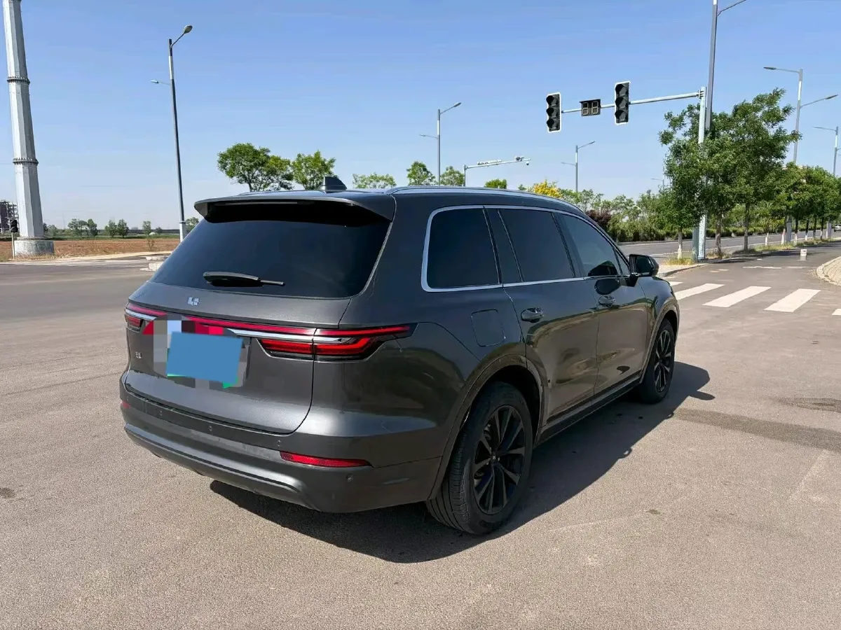 2020 Li ONE Range Extended 131HP REEV 40.5KWH,autocango,china used car exporter,china ev exporter,chinese used car exporter,chinese used ev exporter