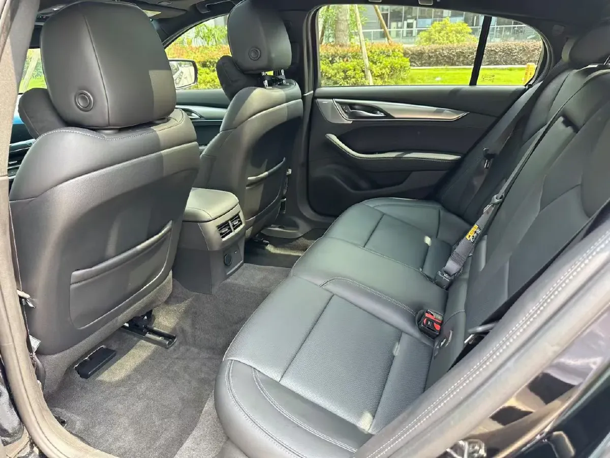 2023 Cadillac CT5 2.0T 237HP L4 10AT,autocango,china used car exporter,china ev exporter,chinese used car exporter,chinese used ev exporter