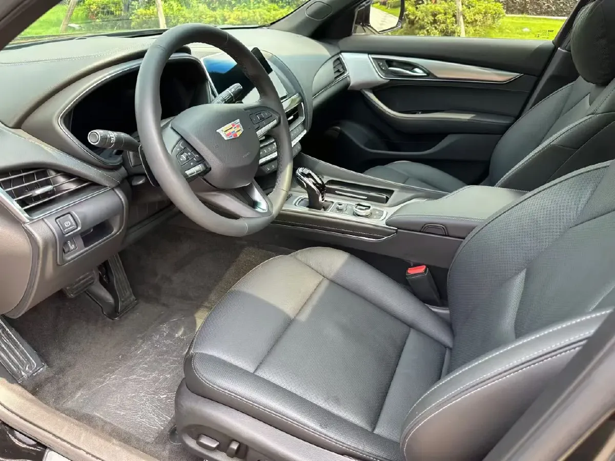 2023 Cadillac CT5 2.0T 237HP L4 10AT,autocango,china used car exporter,china ev exporter,chinese used car exporter,chinese used ev exporter