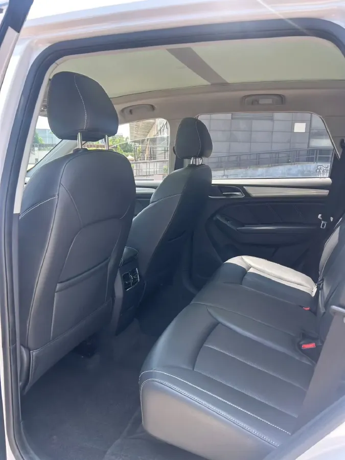 2017 Roewe RX5 1.5T 169HP L4 2AT PHEV 12KWH,autocango,china used car exporter,china ev exporter,chinese used car exporter,chinese used ev exporter