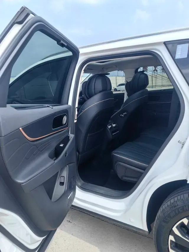 2023 Chery Tiggo 9 2.0T 261HP L4 7DCT,autocango,china used car exporter,china ev exporter,chinese used car exporter,chinese used ev exporter
