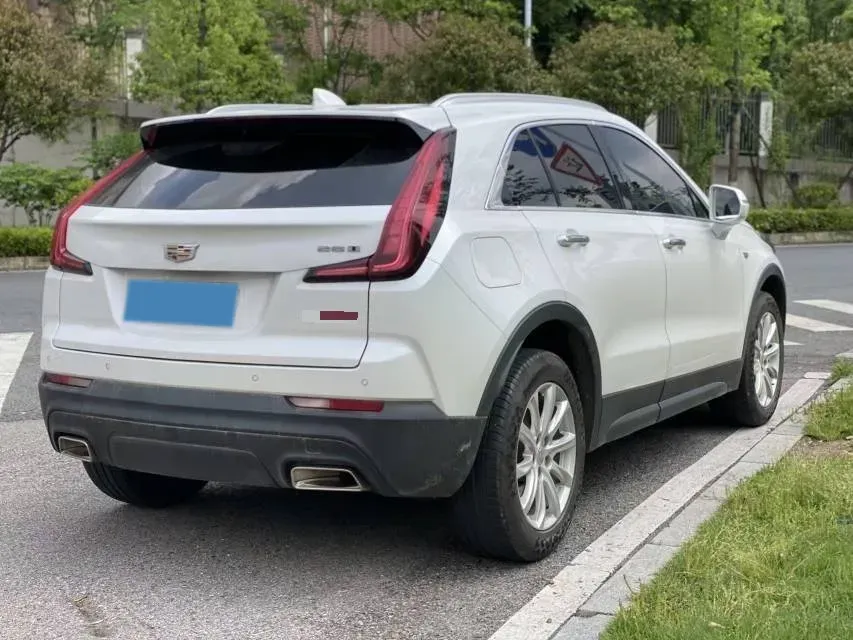 2020 Cadillac XT4 2.0T 241HP L4 9AT,autocango,china used car exporter,china ev exporter,chinese used car exporter,chinese used ev exporter