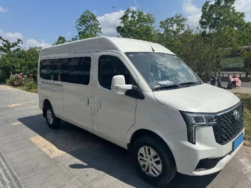 2023 MAXUS XinTu V80 2.0T 139HP L4 6MT,autocango,china used car exporter,china ev exporter,chinese used car exporter,chinese used ev exporter