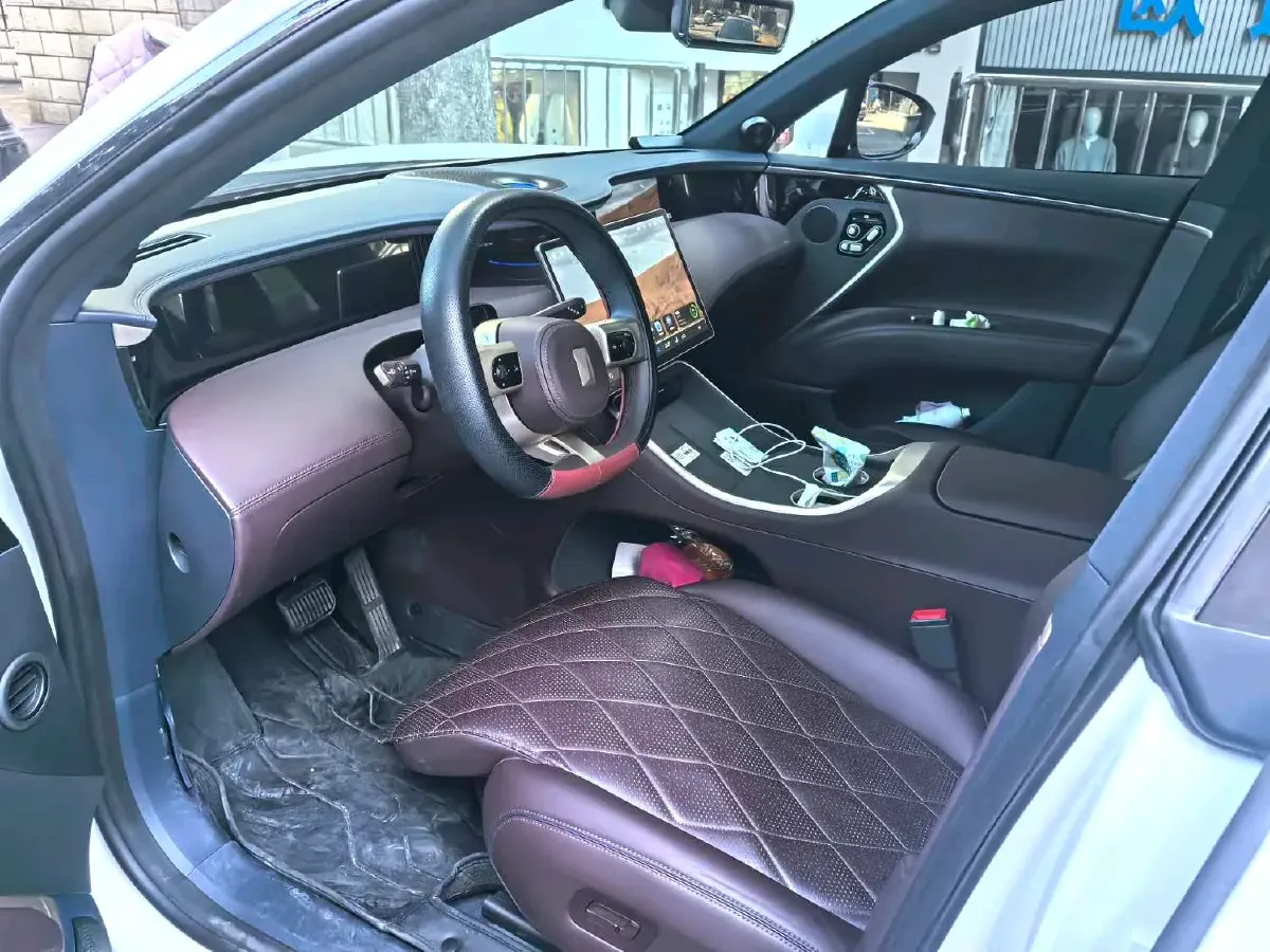 2025 Avatr 11 1.5T 156HP L4 REEV 39.05KWH,autocango,china used car exporter,china ev exporter,chinese used car exporter,chinese used ev exporter